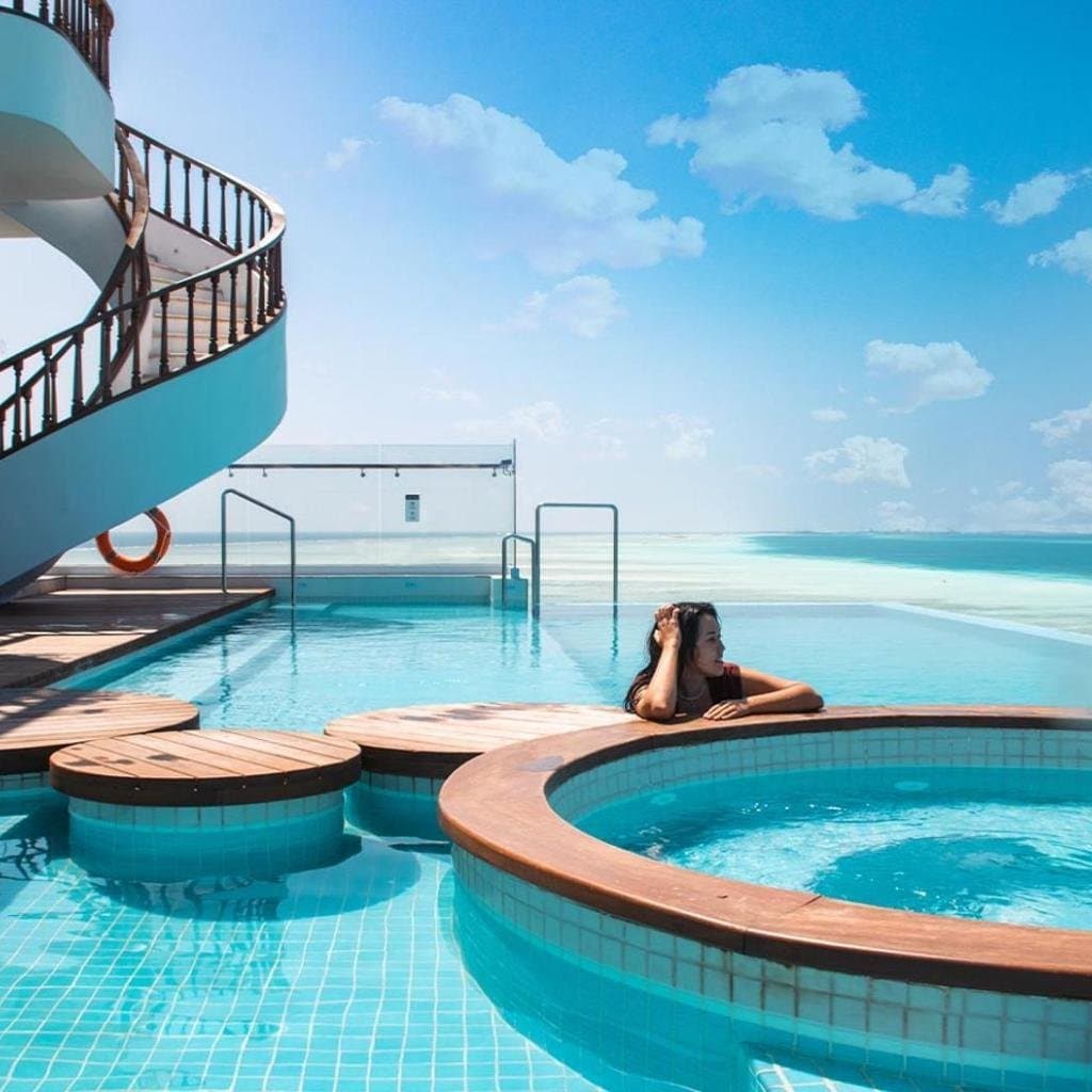 Stone Hotels Dhiffushi