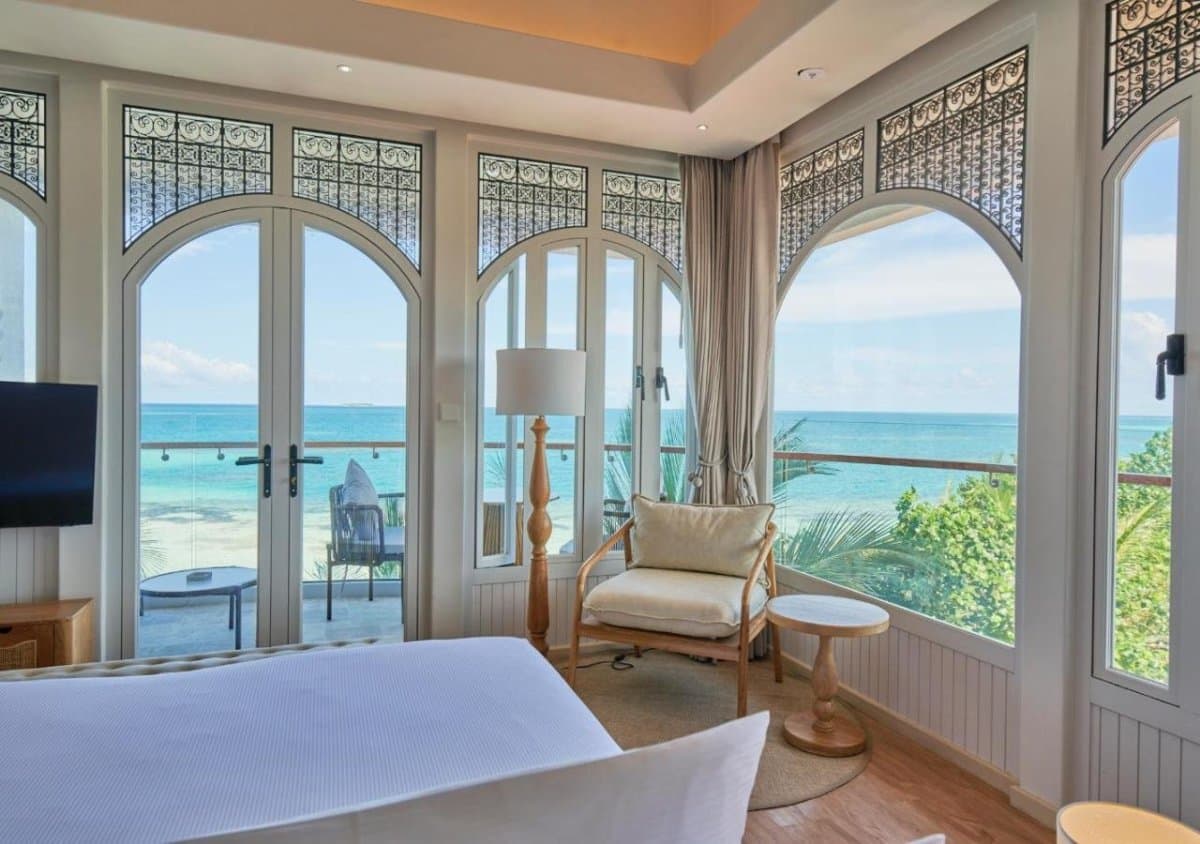 Grand Seaview Room