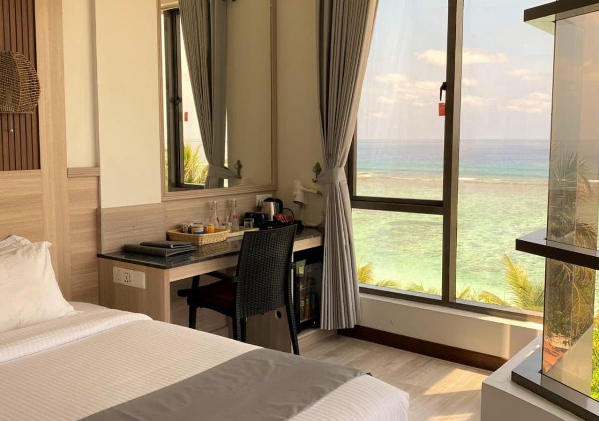 Queen Room Sea View