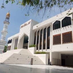 Malé: 2 Hour City Motorcycle Tour – Local Culture & History 4