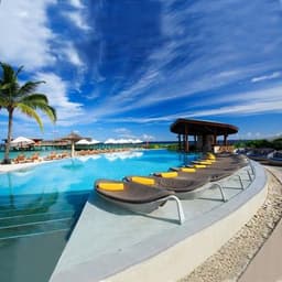 Centara Ras Fushi Resort Day Visit – Adults-Only Paradise Escape 2