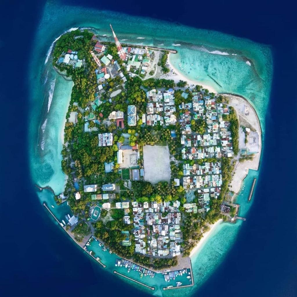 Villingili — island in the Maldives