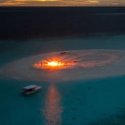 Sandbank Bonfire Experience – Sunset, Music, and Maldivian BBQ 2