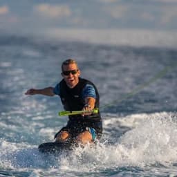 Kneeboarding Adventure in Maafushi – Thrilling Water Sports Experience  5