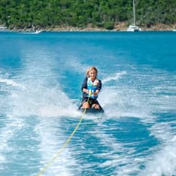 Kneeboarding Adventure in Maafushi – Thrilling Water Sports Experience  2