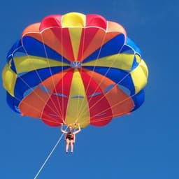 Parasailing in Maafushi – Soar Above the Stunning Maldives Lagoon 5