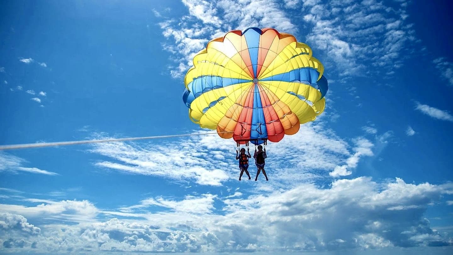 Maafushi Parasailing – Fly High Over the Maldives