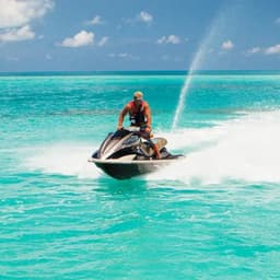 Jet Ski Adventure in the Maldives 3