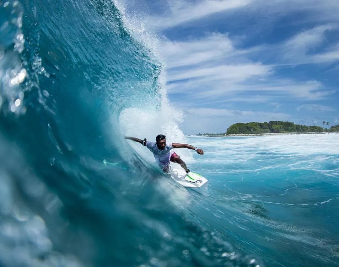 Wave Surfing Adventure in Maafushi – Ride the Maldivian Waves