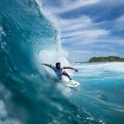 Wave Surfing Adventure in Maafushi – Ride the Maldivian Waves 1