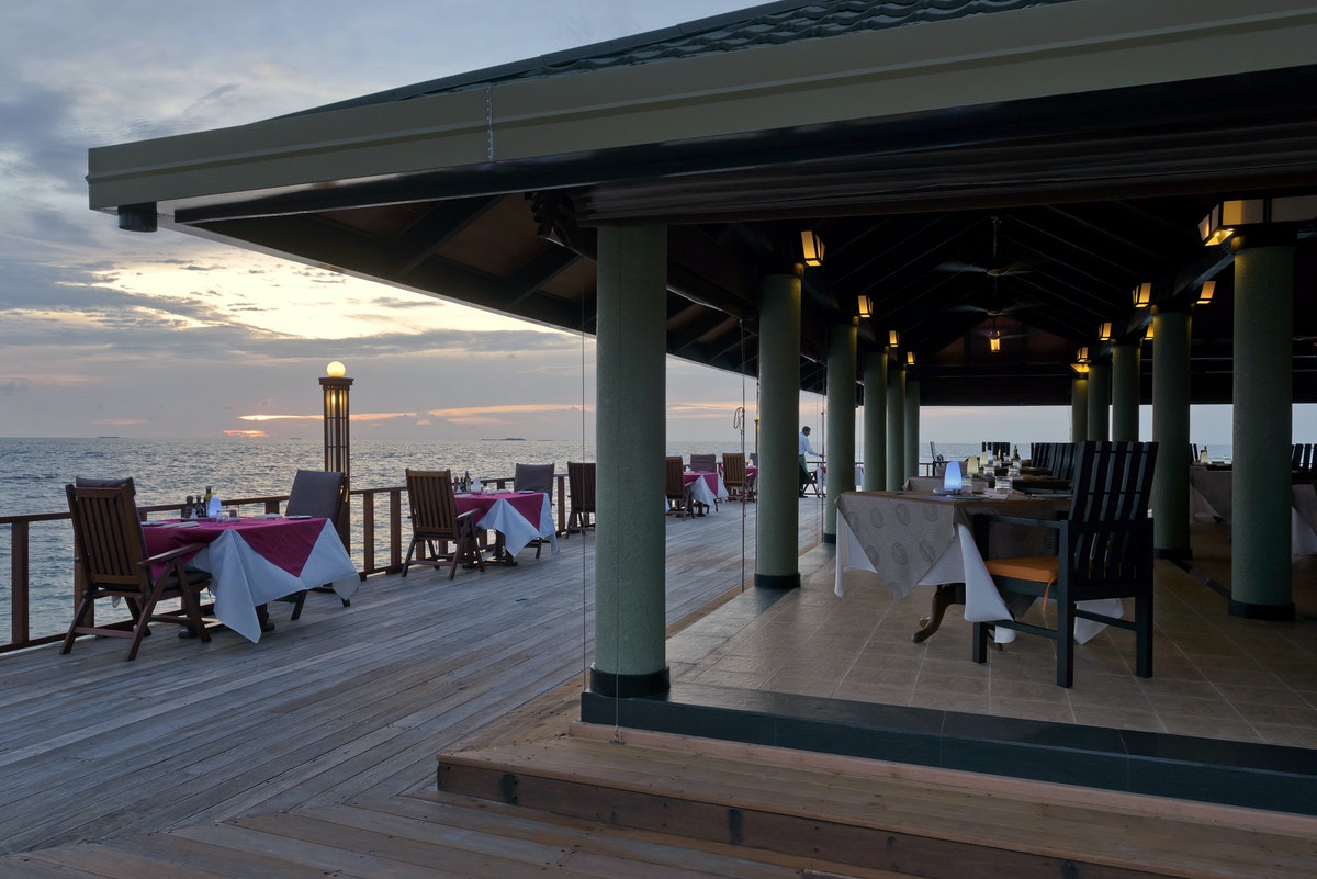Paradise Island Resort's ristorante-al-tramonto image